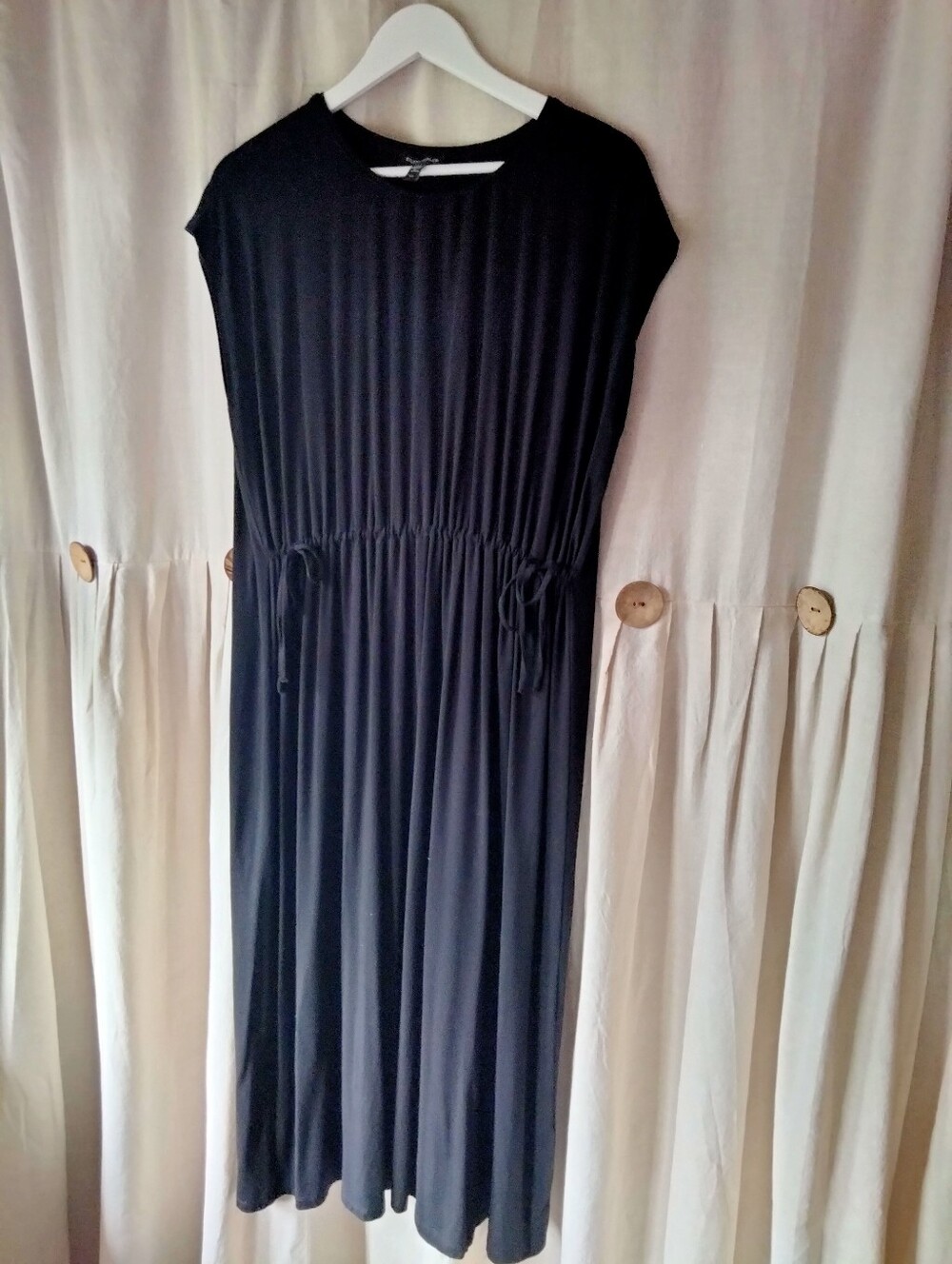 Eileen Fisher Black Cap-Sleeve Drawstring Midi Dress